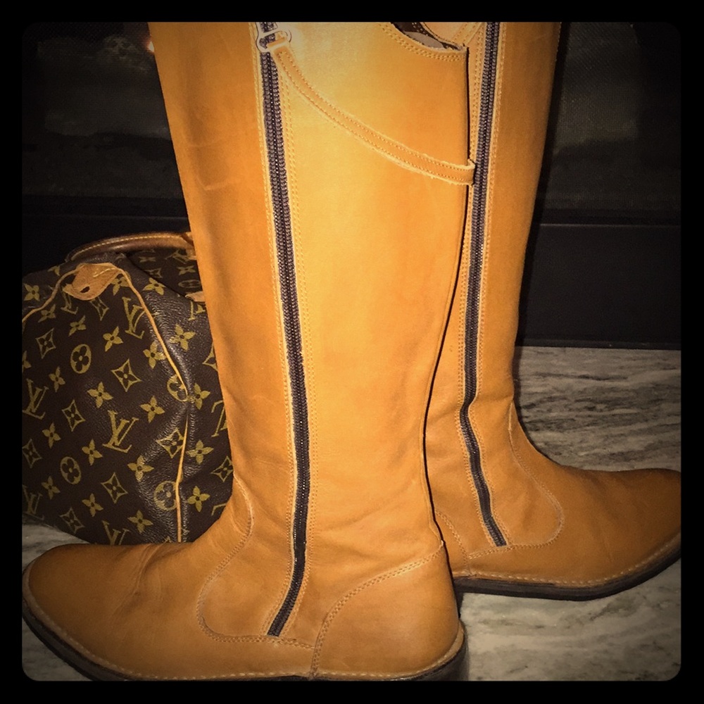 SOLD. Knee boots